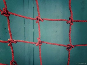 Plasă din frânghie rosie detaliu